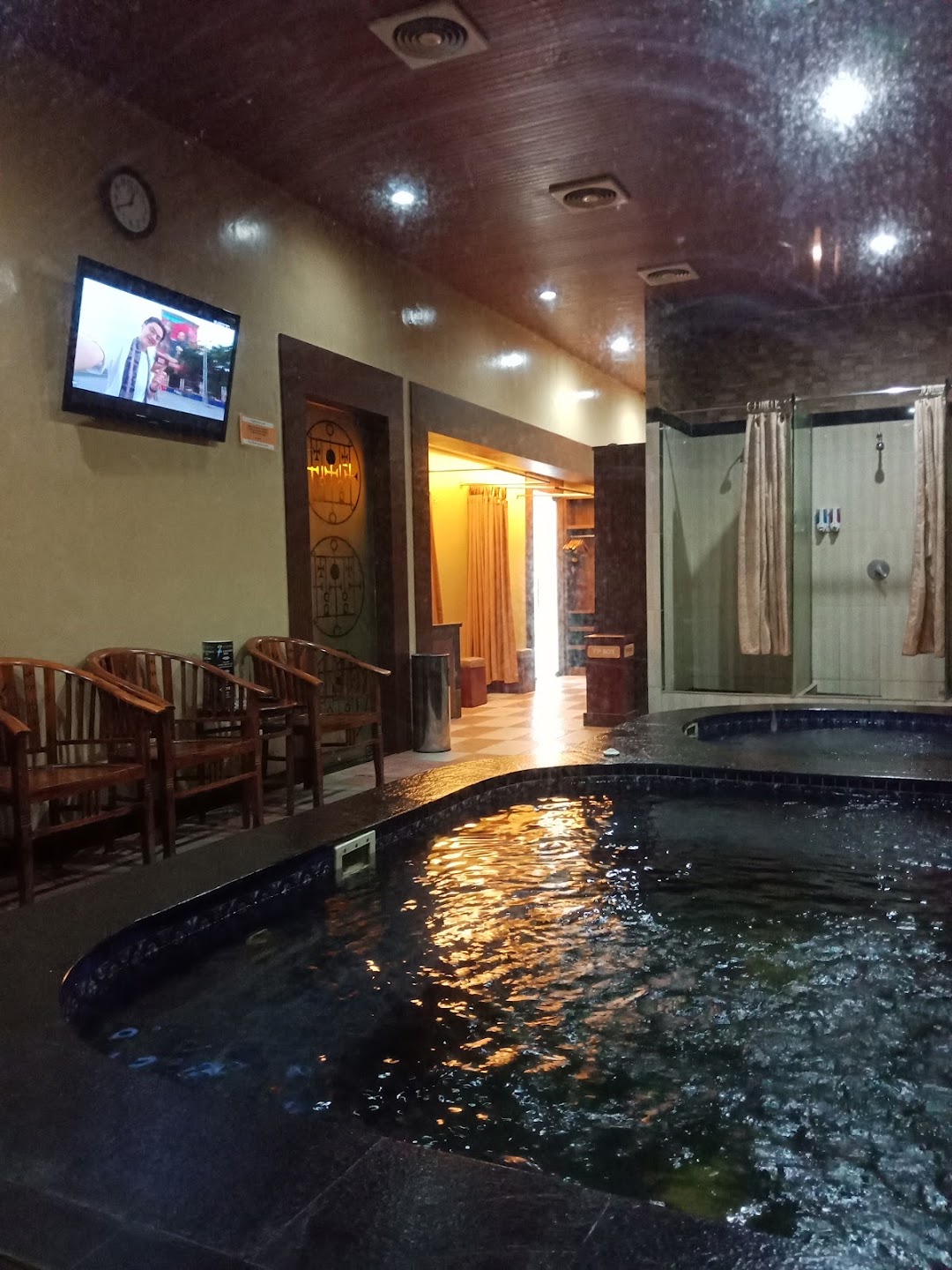 Pyramid Spa