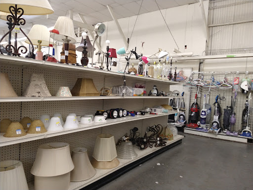 Thrift Store «Veterans Thrift Store», reviews and photos, 1190 Garey Ave, Pomona, CA 91766, USA