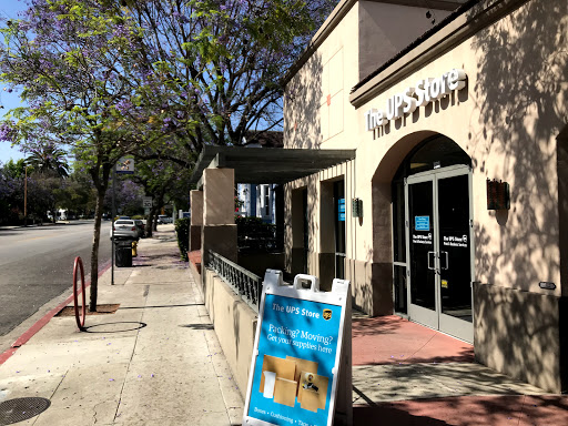 Shipping and Mailing Service «The UPS Store», reviews and photos, 310 N Indian Hill Blvd, Claremont, CA 91711, USA