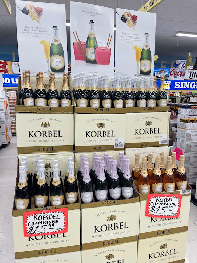 Liquor Store «Connecticut Beverage Mart», reviews and photos, 955 Washington St, Middletown, CT 06457, USA