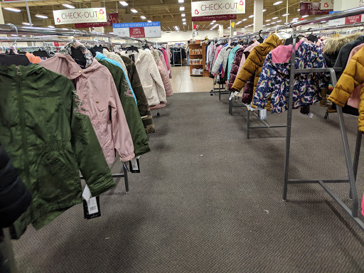 Clothing Store «Burlington Coat Factory», reviews and photos, 475 Union St, Waterbury, CT 06706, USA