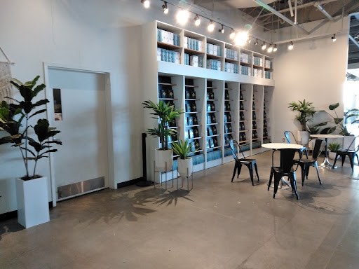 Christian Book Store «The Harvest Bookstore», reviews and photos, 6115 Arlington Ave, Riverside, CA 92504, USA