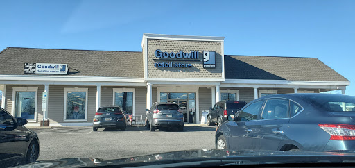 Thrift Store «Goodwill Retail Store & Donation Center», reviews and photos, 2495 Crain Hwy, Waldorf, MD 20601, USA