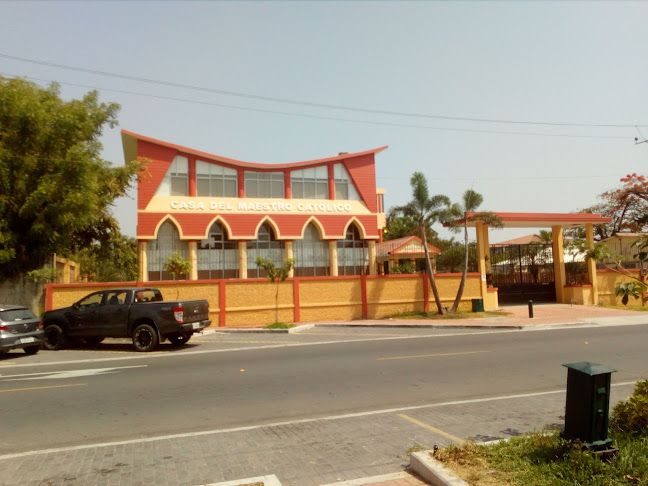 Opiniones de Casa del Maestro Catolico Fedec en Guayaquil - Escuela