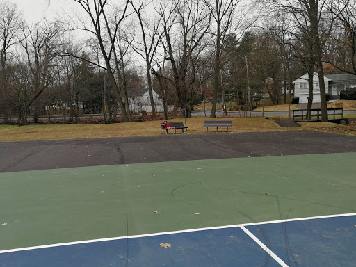 Park «Pinebrook Park», reviews and photos, 110 Ward Dr, New Rochelle, NY 10804, USA