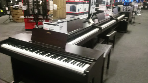 Piano shops in Dallas