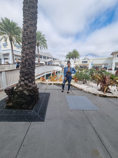 Coffee Shop «Starbucks», reviews and photos, 2300 Grand Cypress Dr #101, Wesley Chapel, FL 33544, USA