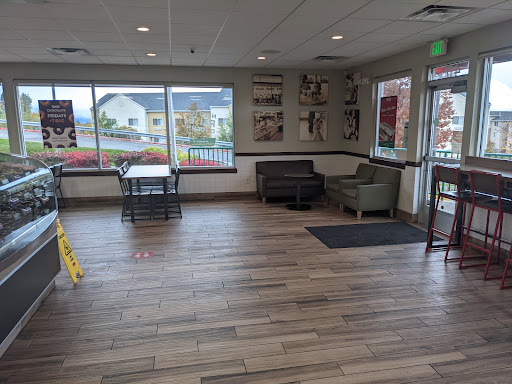Bakery «Krispy Kreme Doughnuts», reviews and photos, 417 W University Pkwy, Orem, UT 84057, USA