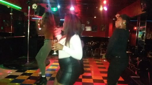 Night Club «Club Illusion», reviews and photos, 526 E Broadway, East St Louis, IL 62201, USA