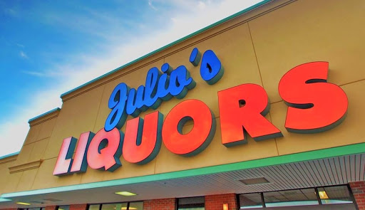 Julios Liquor, 140 Turnpike Rd, Westborough, MA 01581, USA, 