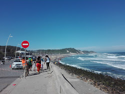 Foto von Beacon Bay beach - beliebter Ort unter Entspannungskennern
