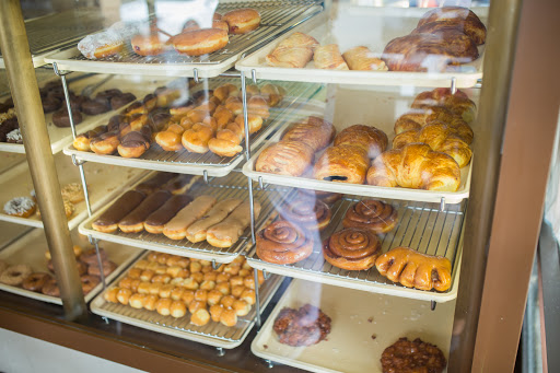 Donut Shop «Donut King», reviews and photos, 1807 Santa Rita Rd, Pleasanton, CA 94566, USA