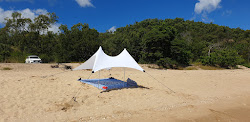 Froggies Beach'in fotoğrafı - rahatlamayı sevenler arasında popüler bir yer