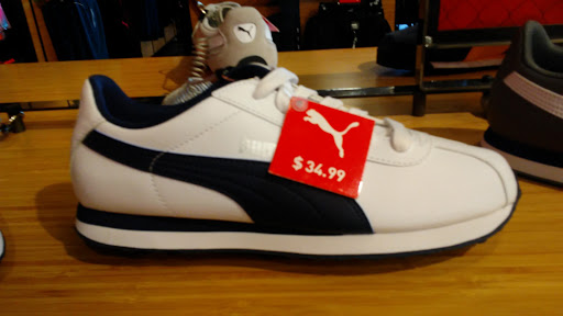 Shoe Store «PUMA», reviews and photos, 5050 Factory Shops Blvd #300, Castle Rock, CO 80108, USA