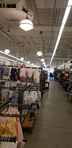 Clothing Store «Old Navy», reviews and photos, 874 Donald Lynch Blvd, Marlborough, MA 01752, USA