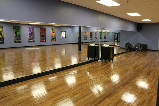 Gym «World Gym», reviews and photos, 1141 NE Vivion Rd, Kansas City, MO 64118, USA