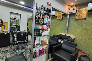 INDIAN TRENDS Mens Saloon image