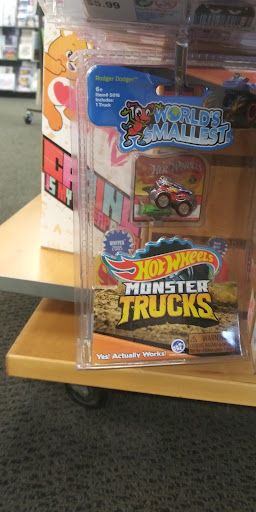 Book Store «Books-A-Million», reviews and photos, 2150 Northwoods Blvd, Charleston, SC 29406, USA