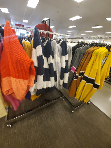 Department Store «Nordstrom Rack», reviews and photos, 3363 E Foothill Blvd, Pasadena, CA 91107, USA