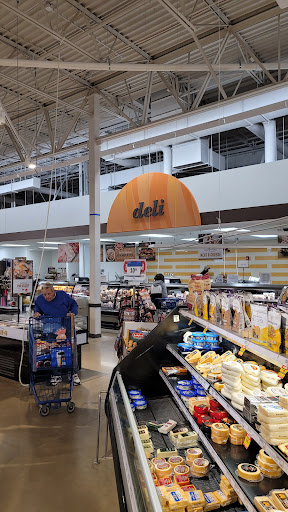 Grocery Store «Meijer», reviews and photos, 2160 Hartland Rd, Hartland, MI 48353, USA