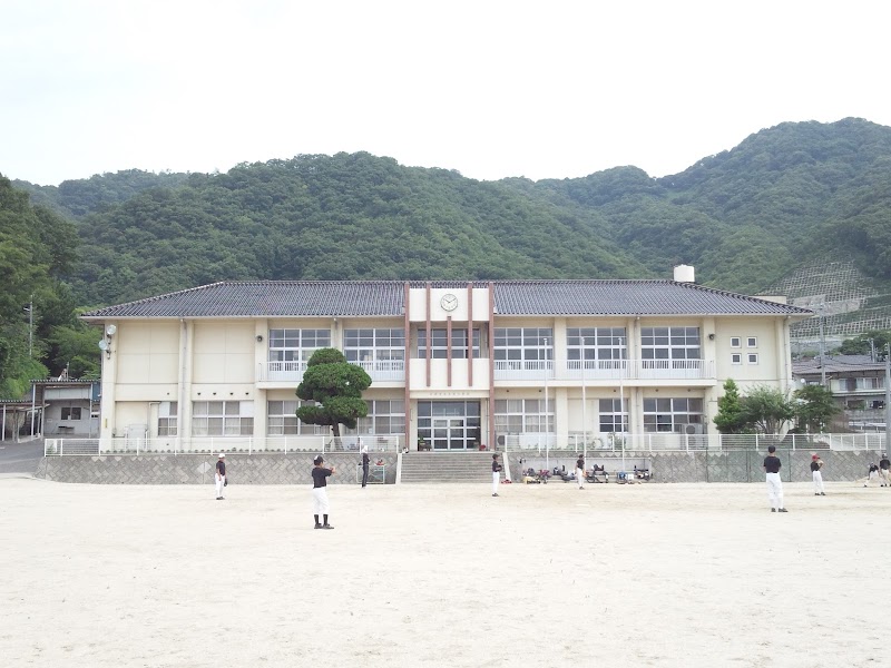 三原市立糸崎小学校