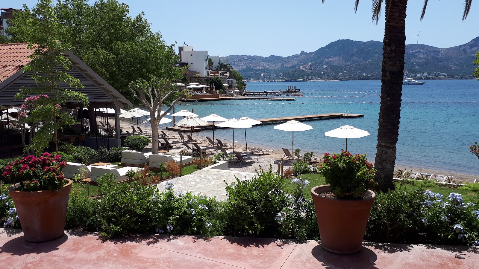 Mufla Beach'in fotoğrafı #42 ile birlikte