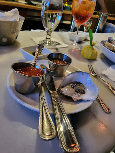 American Restaurant «The Heights Restaurant and H Bar», reviews and photos, 903 Hanshaw Rd, Ithaca, NY 14850, USA