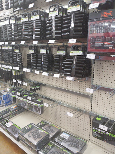 Hardware Store «Harbor Freight Tools», reviews and photos, 356 S Broadway STE 3, Salem, NH 03079, USA