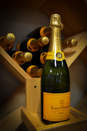 Liquor Store «Bottle Barn Liquors», reviews and photos, 2515 S University Dr, Fargo, ND 58102, USA