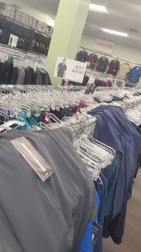 Uniform Store «Affordable Uniforms», reviews and photos, 911 Graham Rd, Cuyahoga Falls, OH 44221, USA