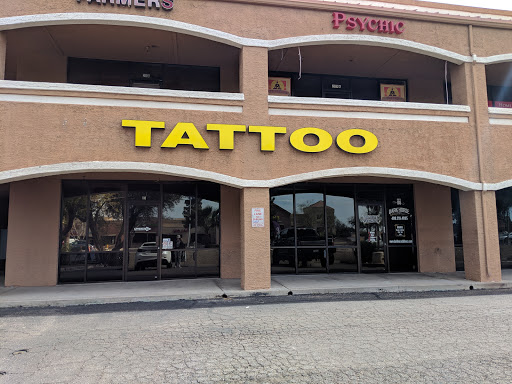 Tattoo Shop «Dark Horse Tattoo Company», reviews and photos, 1111 N Gilbert Rd #108, Gilbert, AZ 85234, USA