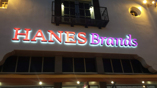 Outlet Mall «Outlets at San Clemente», reviews and photos, 101 W Avenida Vista Hermosa #190, San Clemente, CA 92672, USA