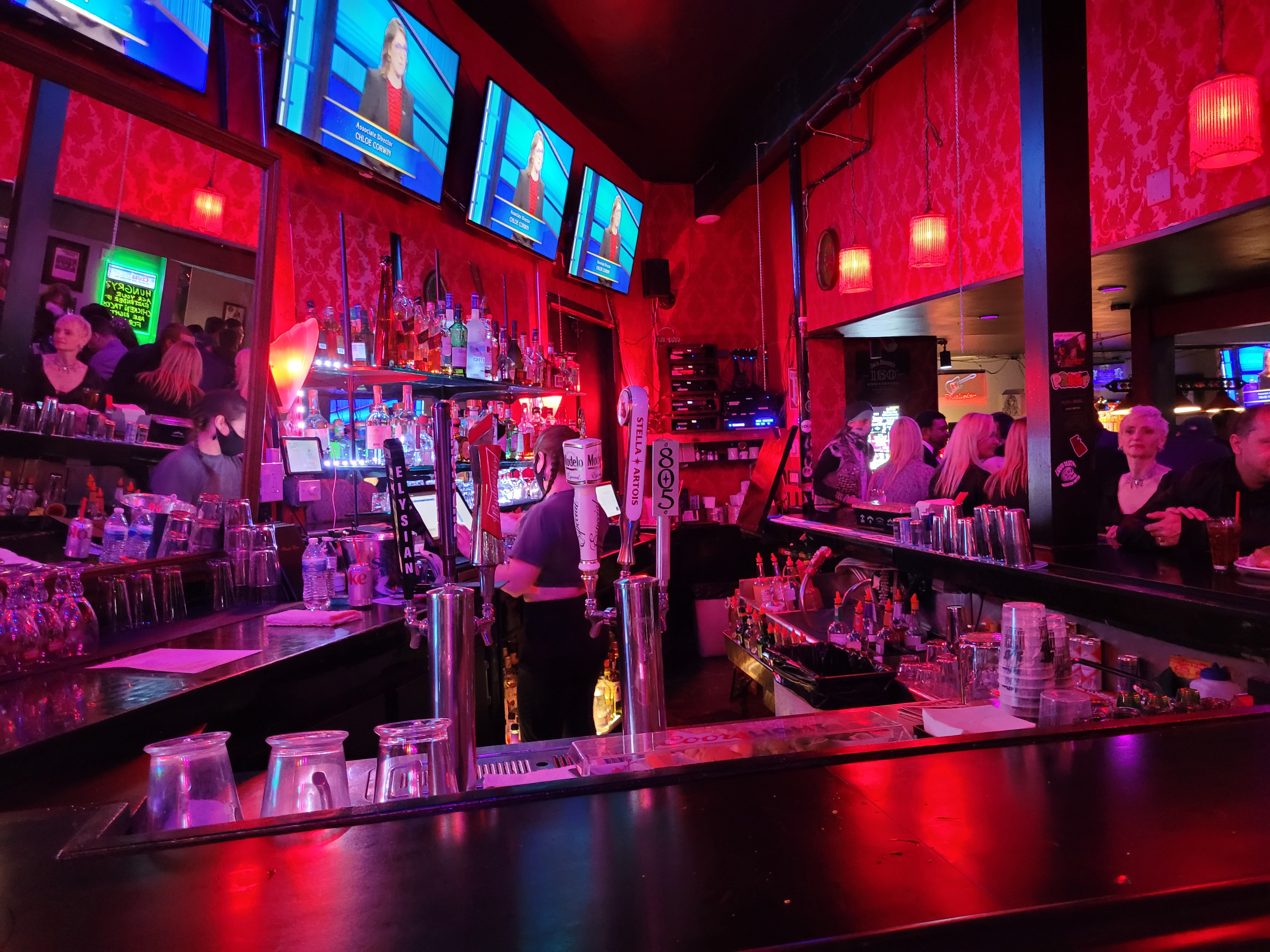 Picture of a place: Universal Bar and Grill