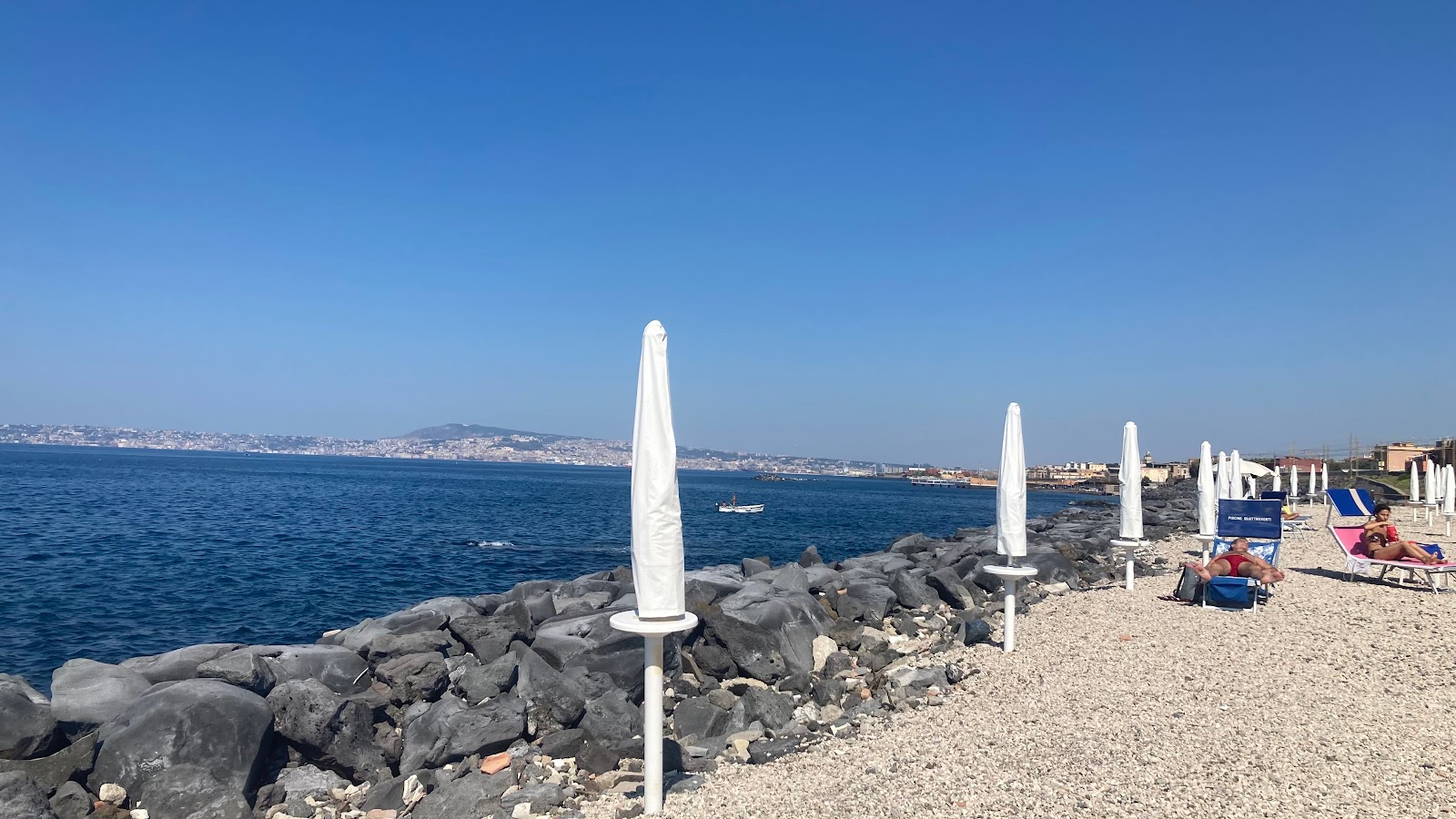 Foto av Spiaggia di Punta Quattroventi med hög nivå av renlighet