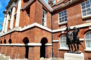Chichester City Council image