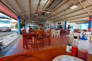 Hospedaje y Restaurante Parador Brisas del Caribe image