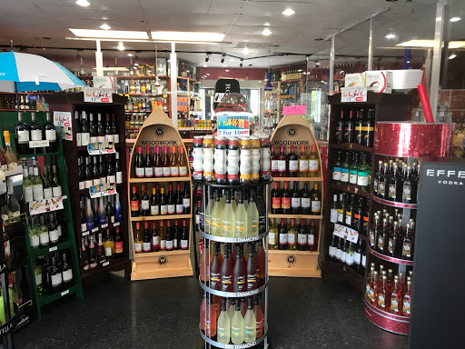 Liquor Store «Oasis Liquors», reviews and photos, 2401 Rio Grande Ave, Orlando, FL 32805, USA