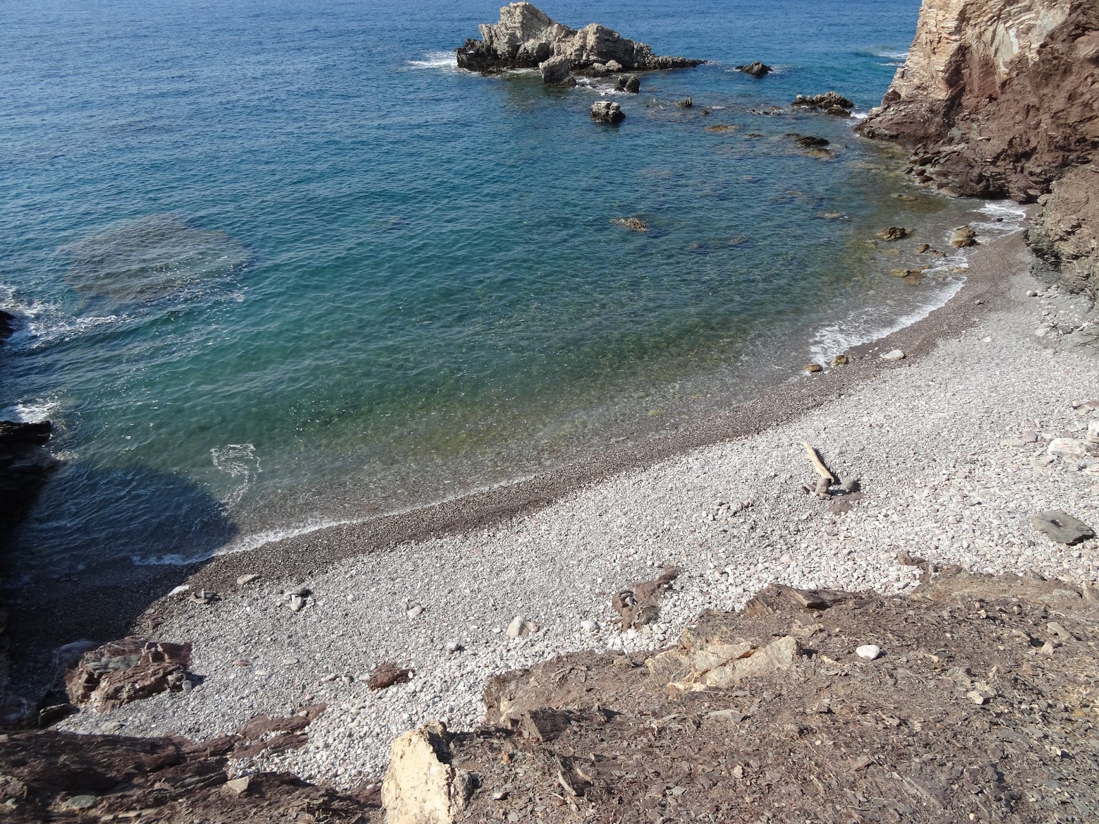 Fotografija Hammam beach z sivi kamenček površino