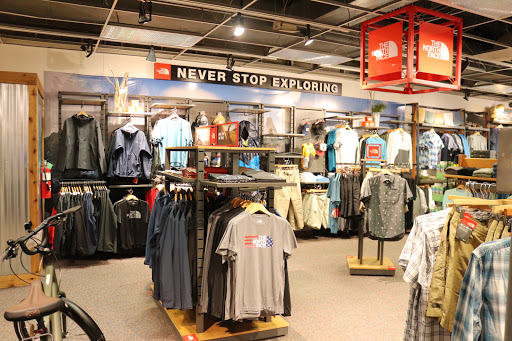 Outdoor Sports Store «Alpine Shop - Kirkwood, MO», reviews and photos, 440 N Kirkwood Rd, Kirkwood, MO 63122, USA