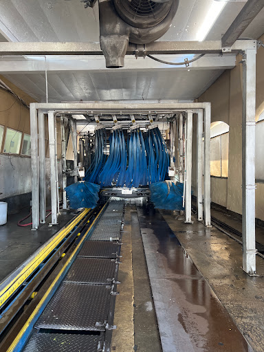 Car Wash «Whalers Car Wash», reviews and photos, 2001 Soquel Ave, Santa Cruz, CA 95062, USA