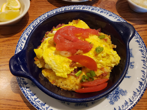 American Restaurant «Cracker Barrel Old Country Store», reviews and photos, 6175 McDonough Dr NW, Norcross, GA 30093, USA