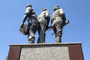 Μνημείο Εθνικής Αντίστασης image