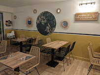 Atmosphère du Restaurant Café Dup's à Cabrières-d'Avignon - n°4
