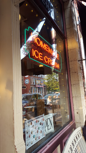 Ice Cream Shop «Pearl Ice Cream Parlor», reviews and photos, 207 Pearl St, La Crosse, WI 54601, USA