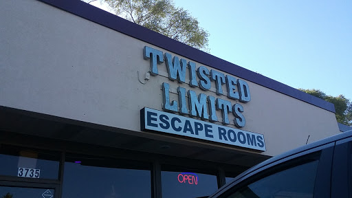Amusement Center «Twisted Limits Escape Rooms», reviews and photos, 3735 W Elm St, McHenry, IL 60050, USA