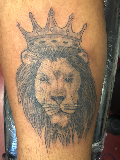 Tattoo Shop «Mystic Tattoo and Body Piercing», reviews and photos, 1150 Richmond Rd, Charlottesville, VA 22911, USA