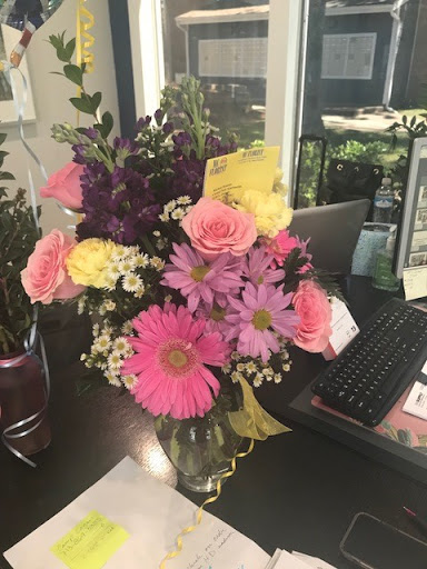 Florist «MC Florist formerly Memorial City Florist», reviews and photos, 712 Wilcrest Dr, Houston, TX 77042, USA