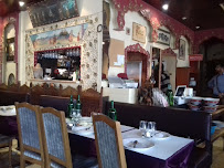 Atmosphère du Restaurant indien Joyti Restaurant (Cuisine Maison depuis 1994) à Paris - n°6