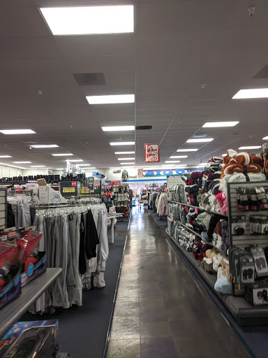 Sporting Goods Store «Big 5 Sporting Goods - Hollister», reviews and photos, 251 McCray St, Hollister, CA 95023, USA