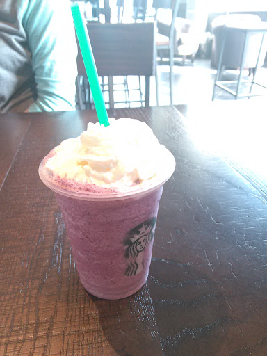 Coffee Shop «Starbucks», reviews and photos, 1925 N Wenatchee Ave, Wenatchee, WA 98801, USA